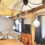 Chaloupka Pod Lipou Nyaraló